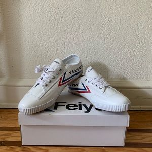 Classic Feiyue Leather Low Top Sneaker